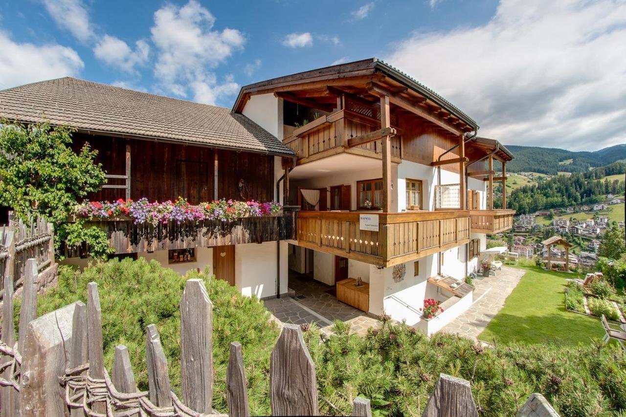 Am Rainell Hof Aparthotel Ortisei Exteriör bild