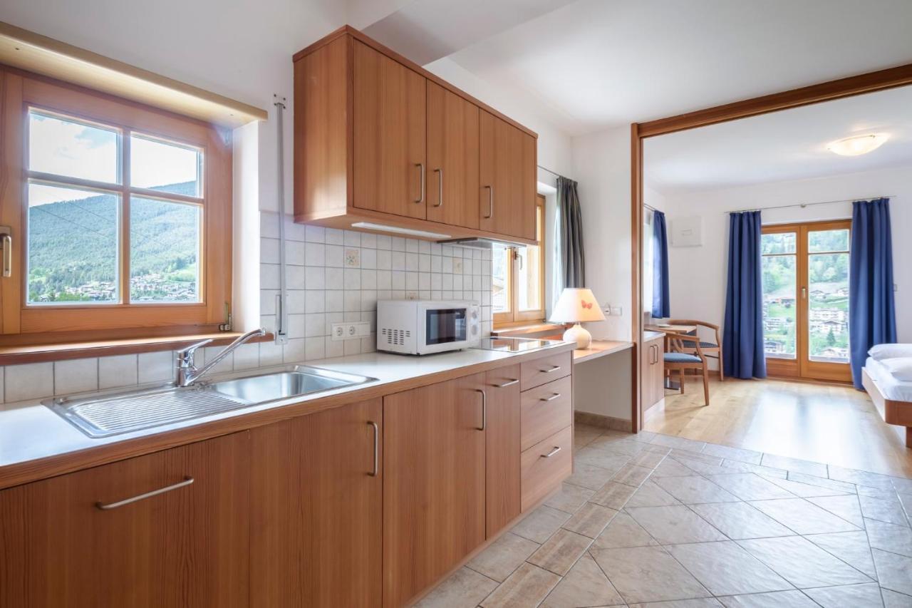 Am Rainell Hof Aparthotel Ortisei Exteriör bild