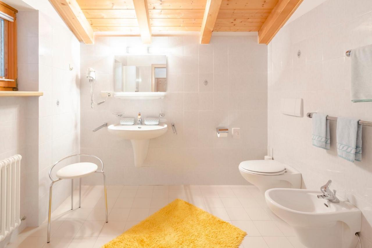 Am Rainell Hof Aparthotel Ortisei Exteriör bild